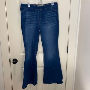 Altair’s State flare leg jeans